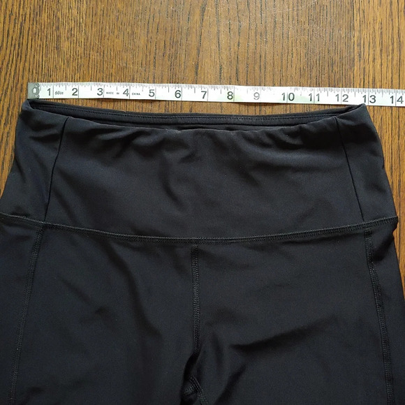 Hind Black and Mesh Activewear Capri Workout Leggings Size Women's Medium - Picture 10 of 14